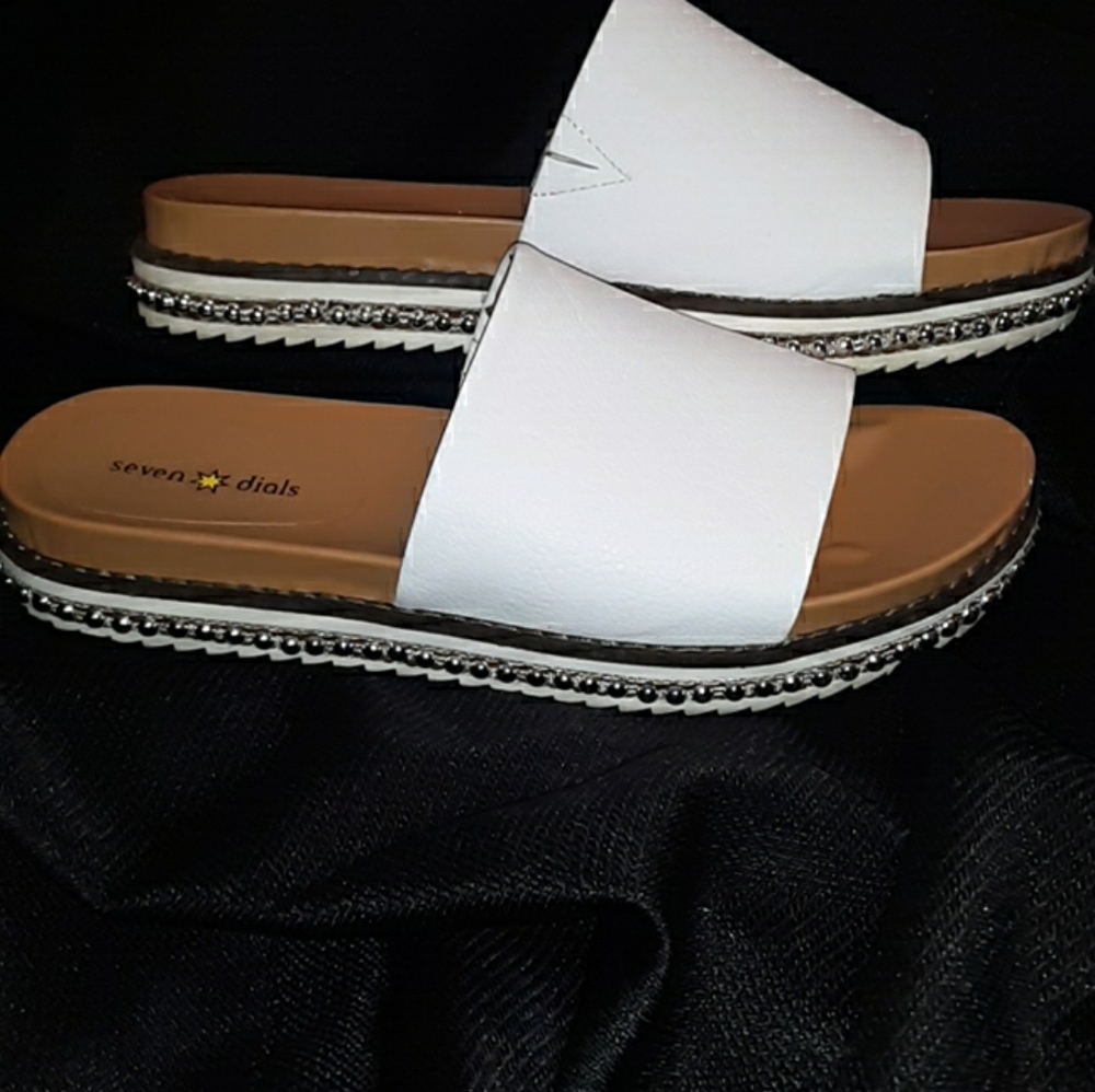 Slides/Sandals
